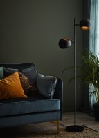 Snygg golvlampa till vardagsrummet och läshörnan - Markslöjd EDGAR | Online hos Northmans.se